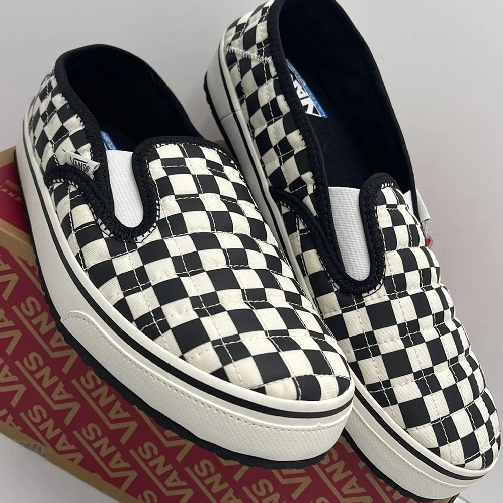 Vans WMNS Slip-Er 2 (Checkerboard)BIk/Clsc White 
VN0A4UWOIB8 Sneakers - Picture 7 of 16